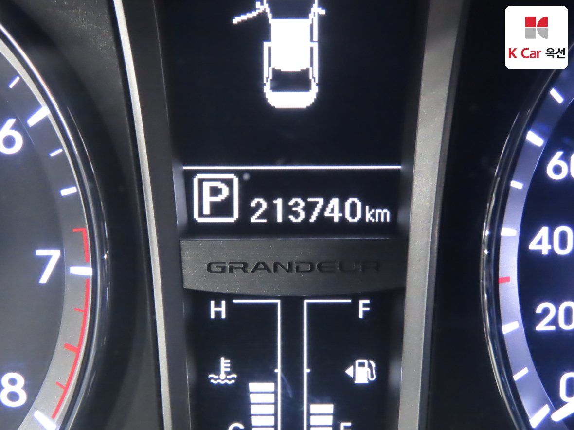 Hyundai AZERA 2014 - Image 4