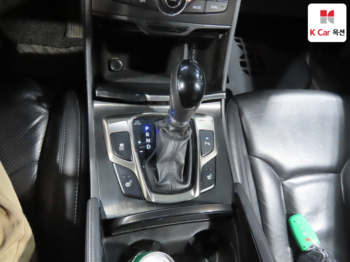 Hyundai AZERA 2014 - Image 16