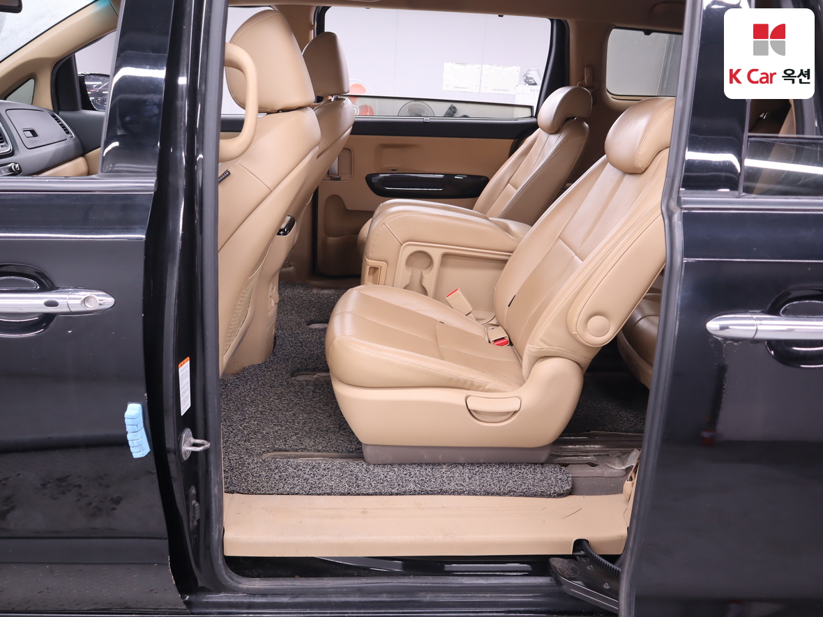 Kia New Carnival 2015 - Image 24