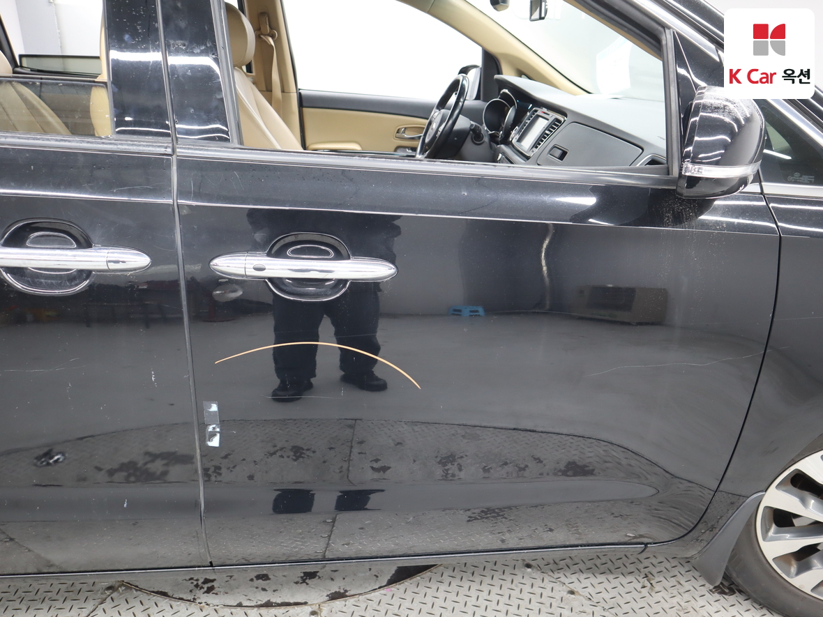 Kia New Carnival 2015 - Image 40