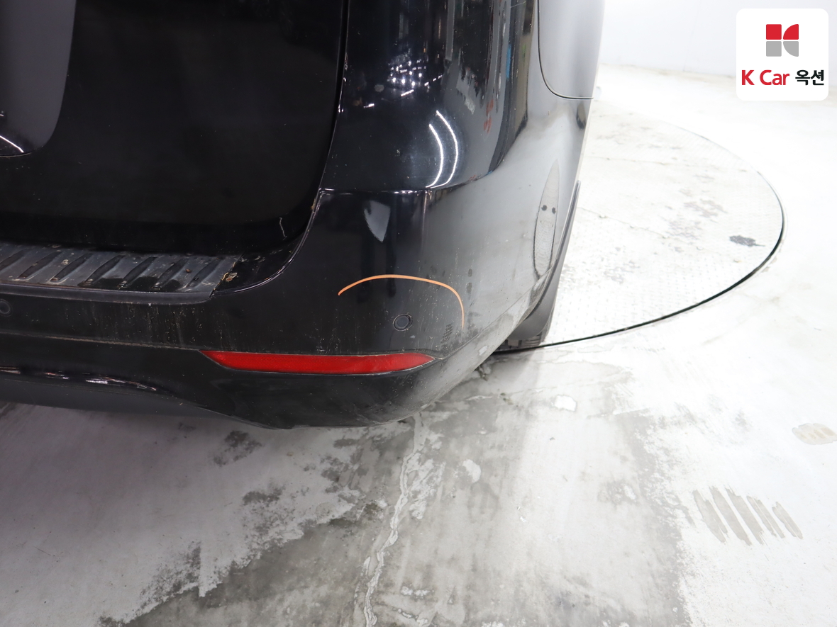 Kia New Carnival 2015 - Image 38