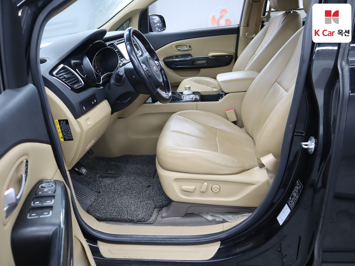 Kia New Carnival 2015 - Image 18