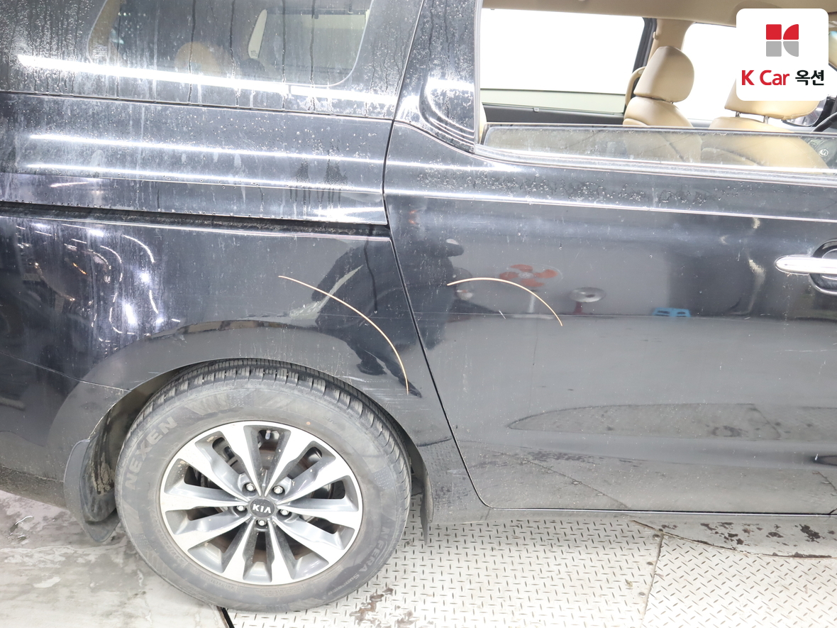 Kia New Carnival 2015 - Image 39