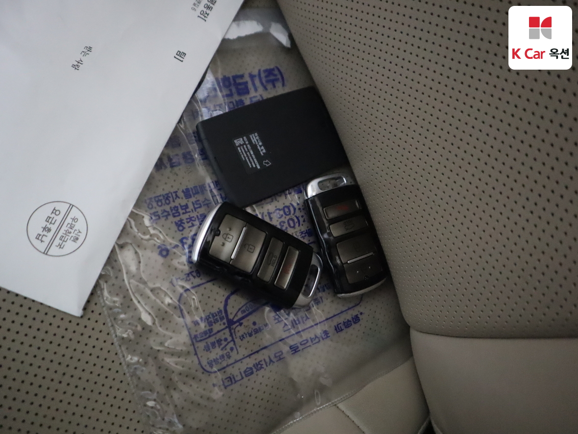 Kia K7 2014 - Image 17