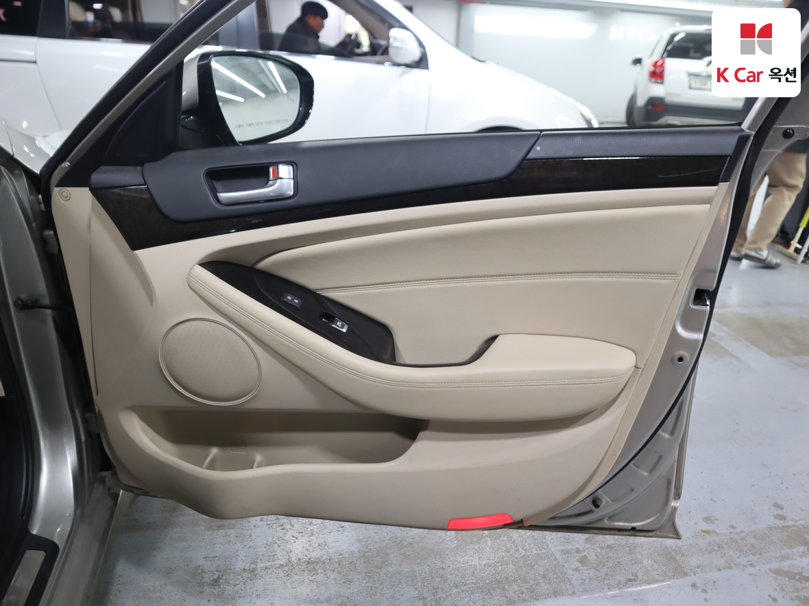 Kia K7 2014 - Image 29