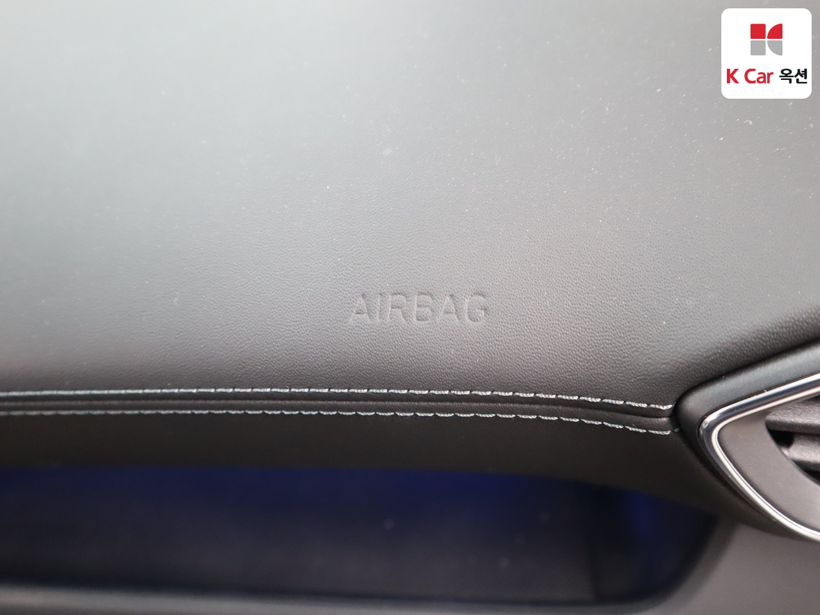 Hyundai Santa Fe 2023 - Image 32