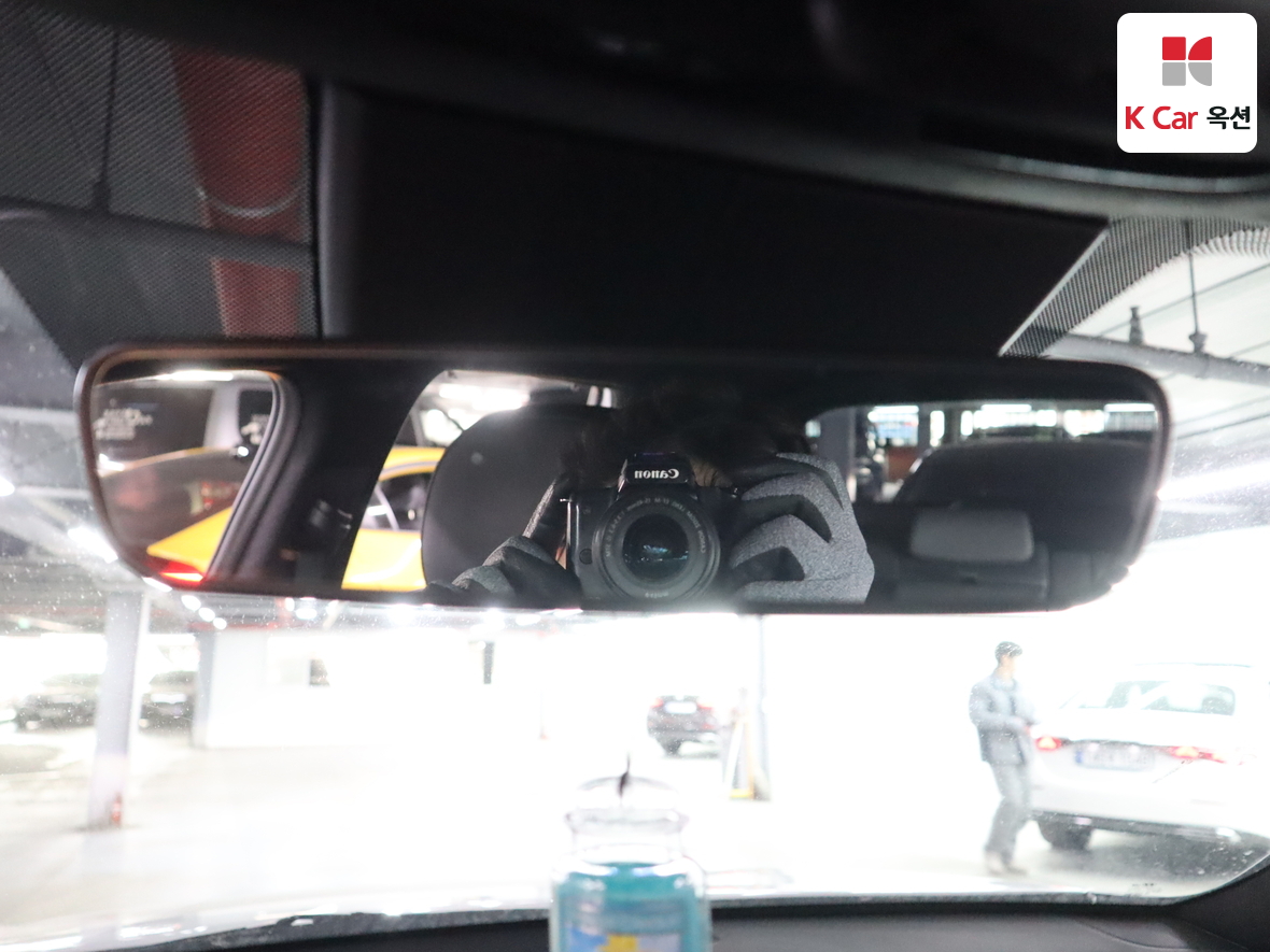 Hyundai Santa Fe 2023 - Image 13