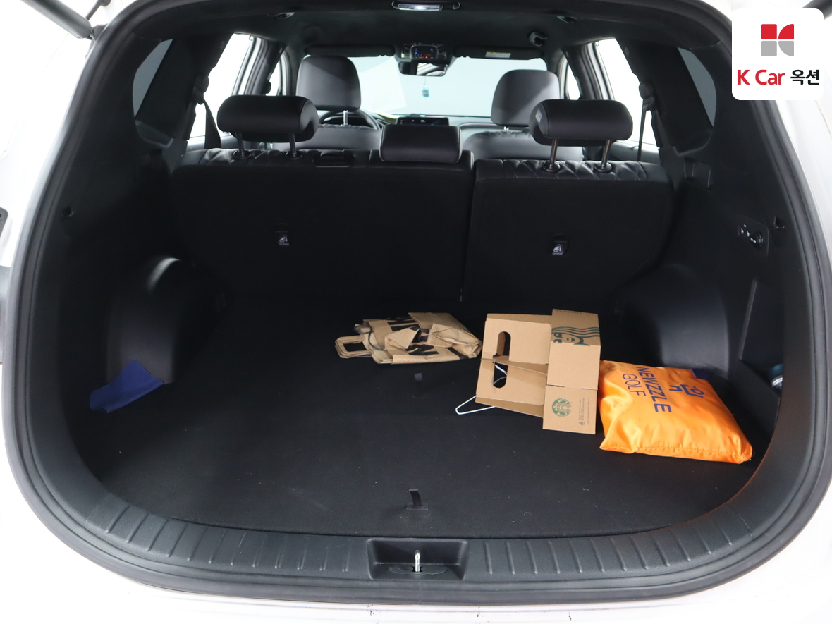 Hyundai Santa Fe 2023 - Image 25