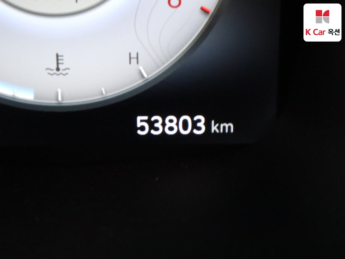 Hyundai Santa Fe 2023 - Image 4