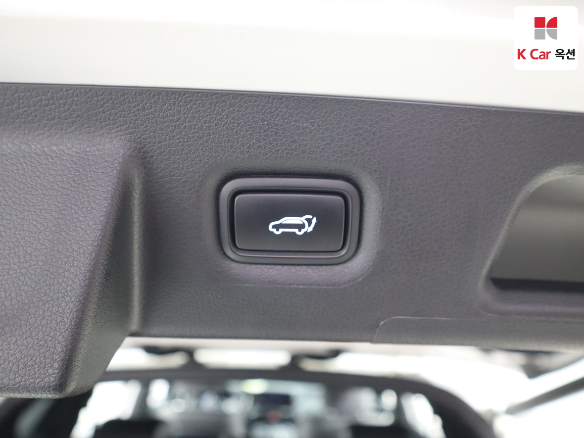 Hyundai Santa Fe 2023 - Image 26