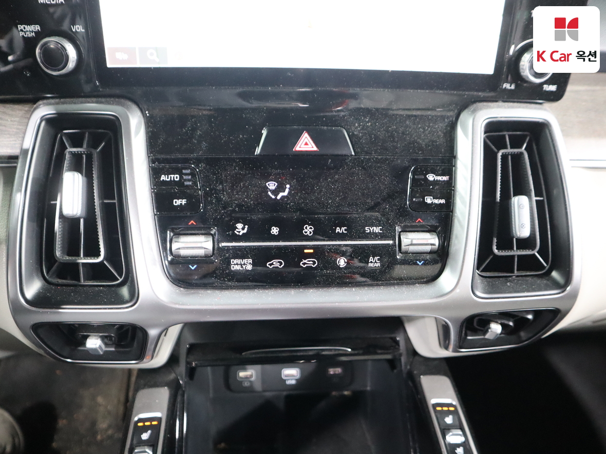 Kia Sorento 2022 - Image 16