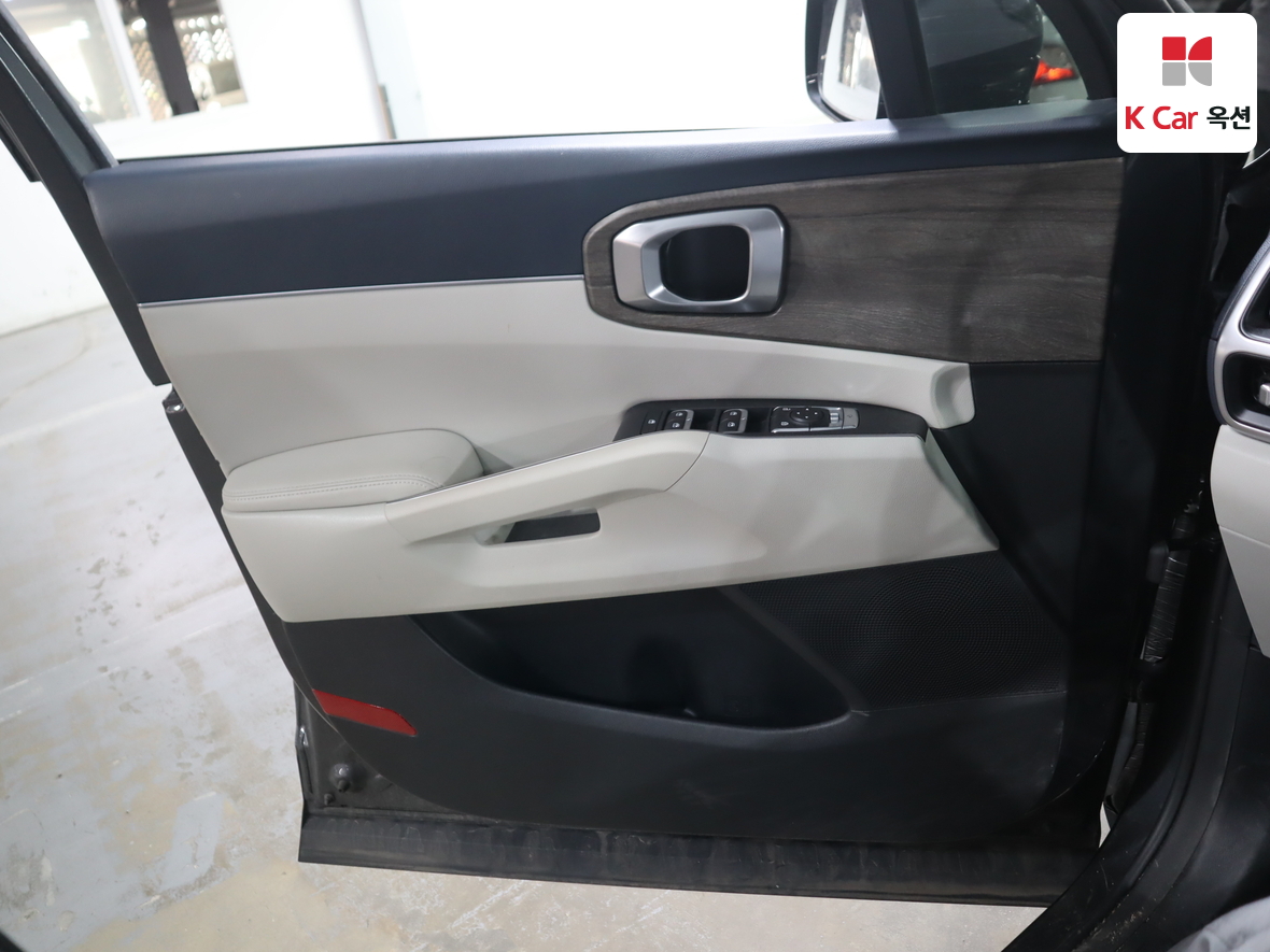 Kia Sorento 2022 - Image 8