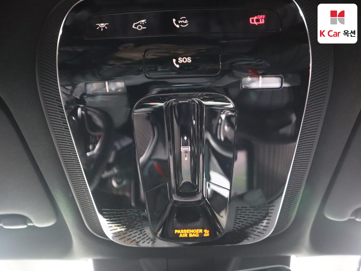 Mercedes-Benz E-Class 2025 - Image 12