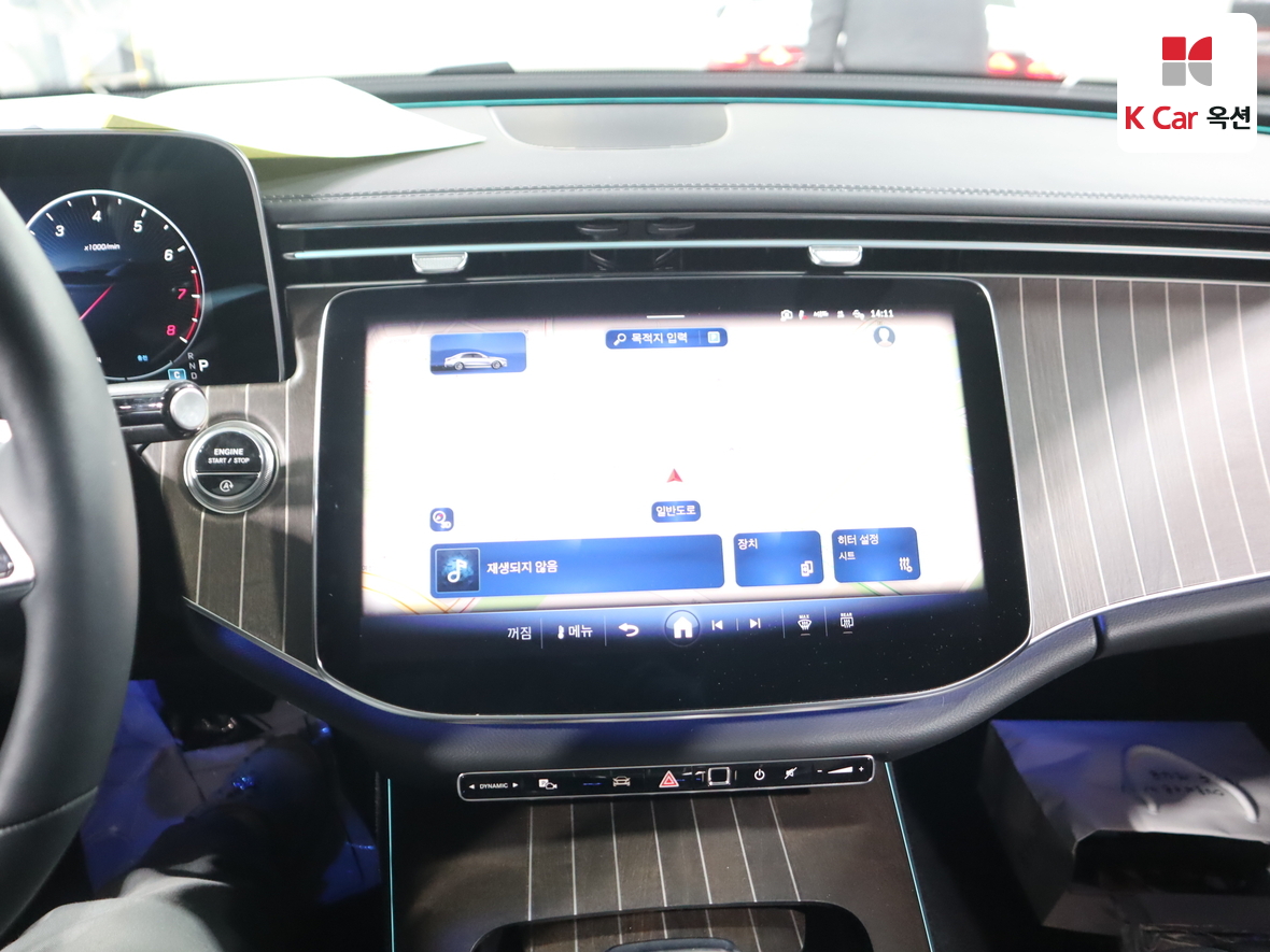 Mercedes-Benz E-Class 2025 - Image 6