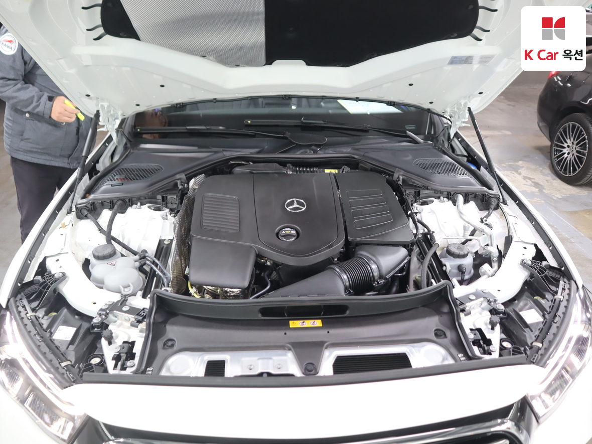 Mercedes-Benz E-Class 2025 - Image 34