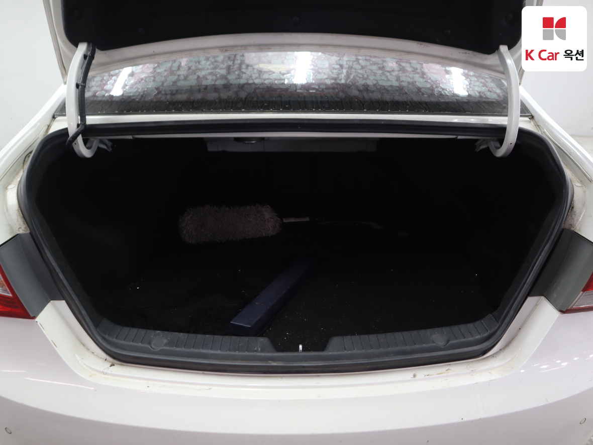 Hyundai Sonata 2014 - Image 26