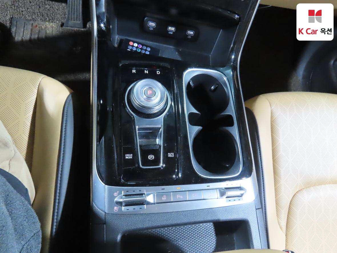 Kia Carnival 2022 - Image 16