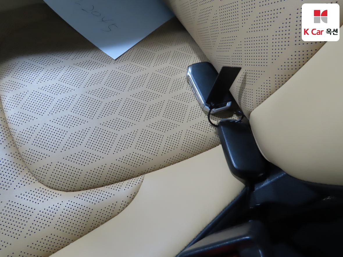 Kia Carnival 2022 - Image 17