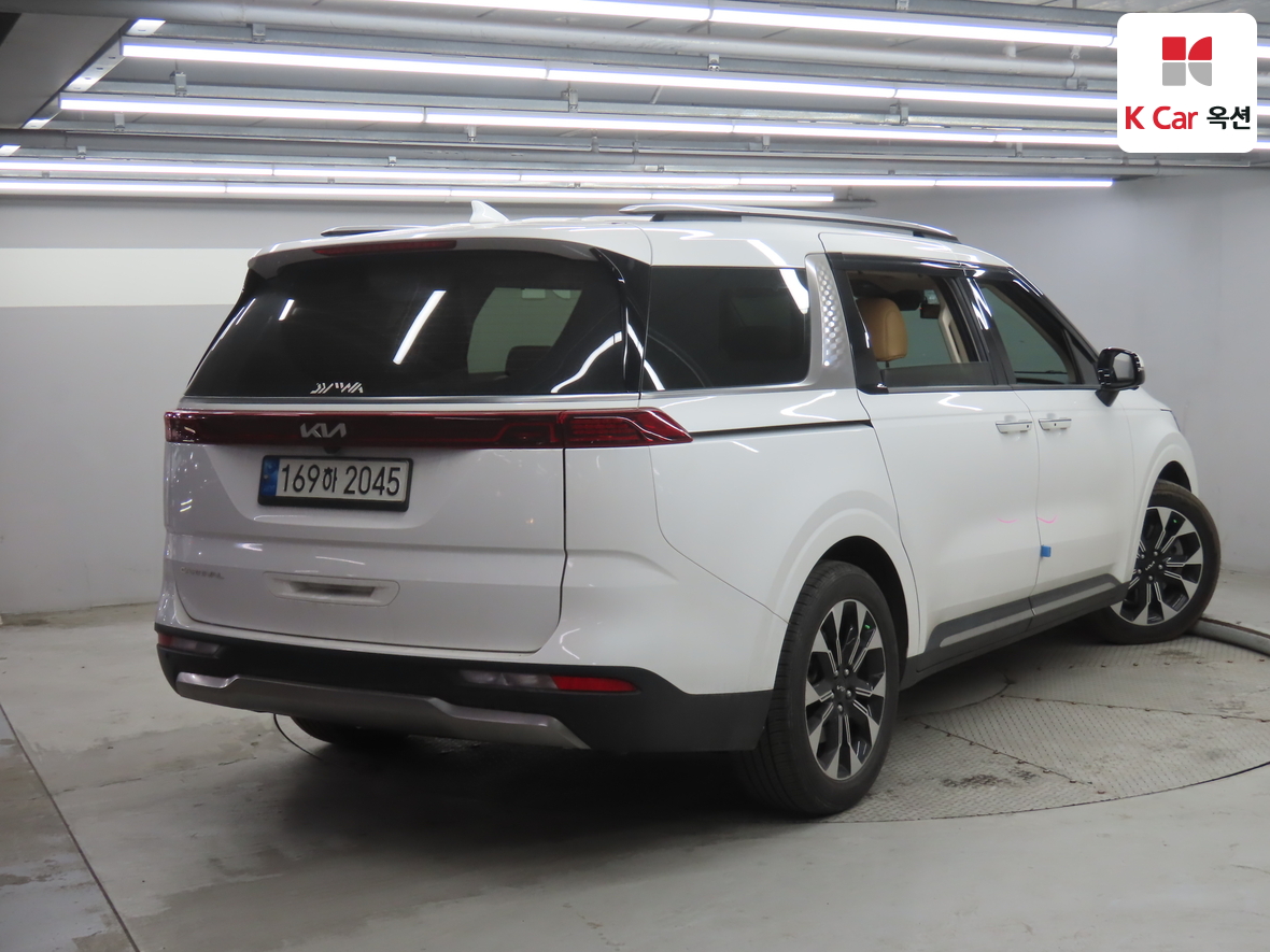 Kia Carnival 2022 - Image 2