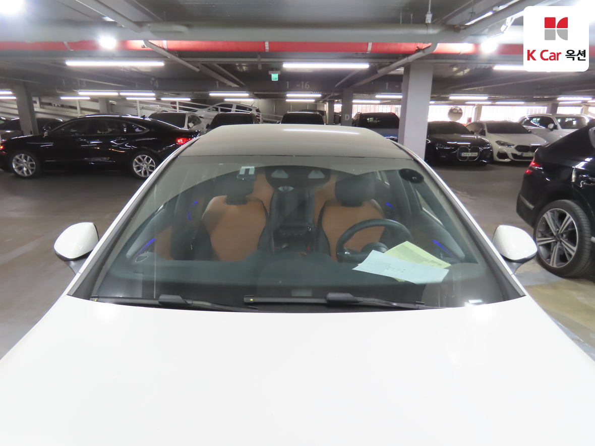 Mercedes-Benz C-Class 2025 - Image 35