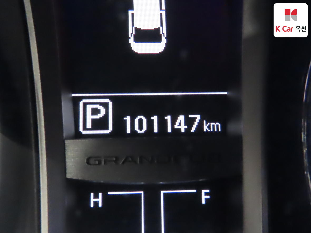 Hyundai AZERA 2013 - Image 4