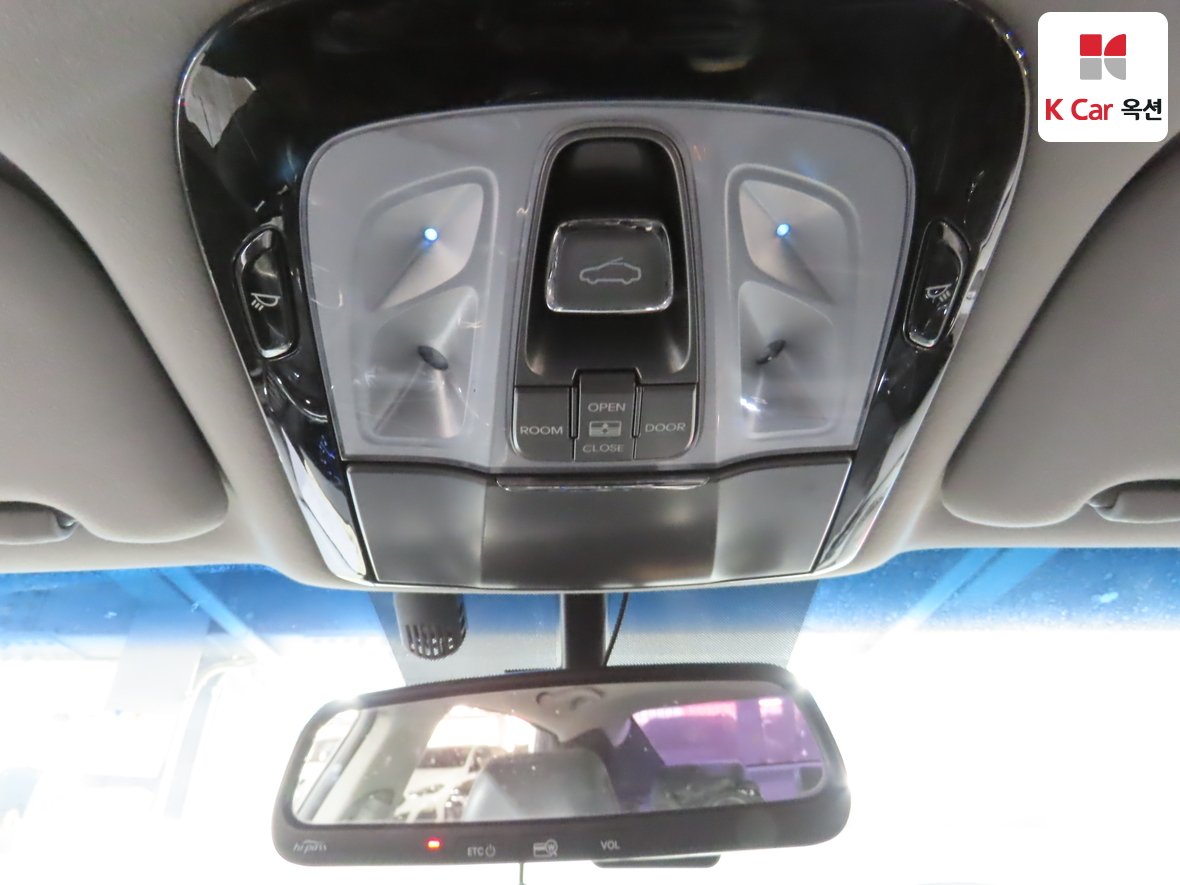 Hyundai AZERA 2013 - Image 12