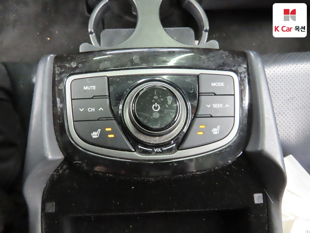 Hyundai AZERA 2013 - Image 26