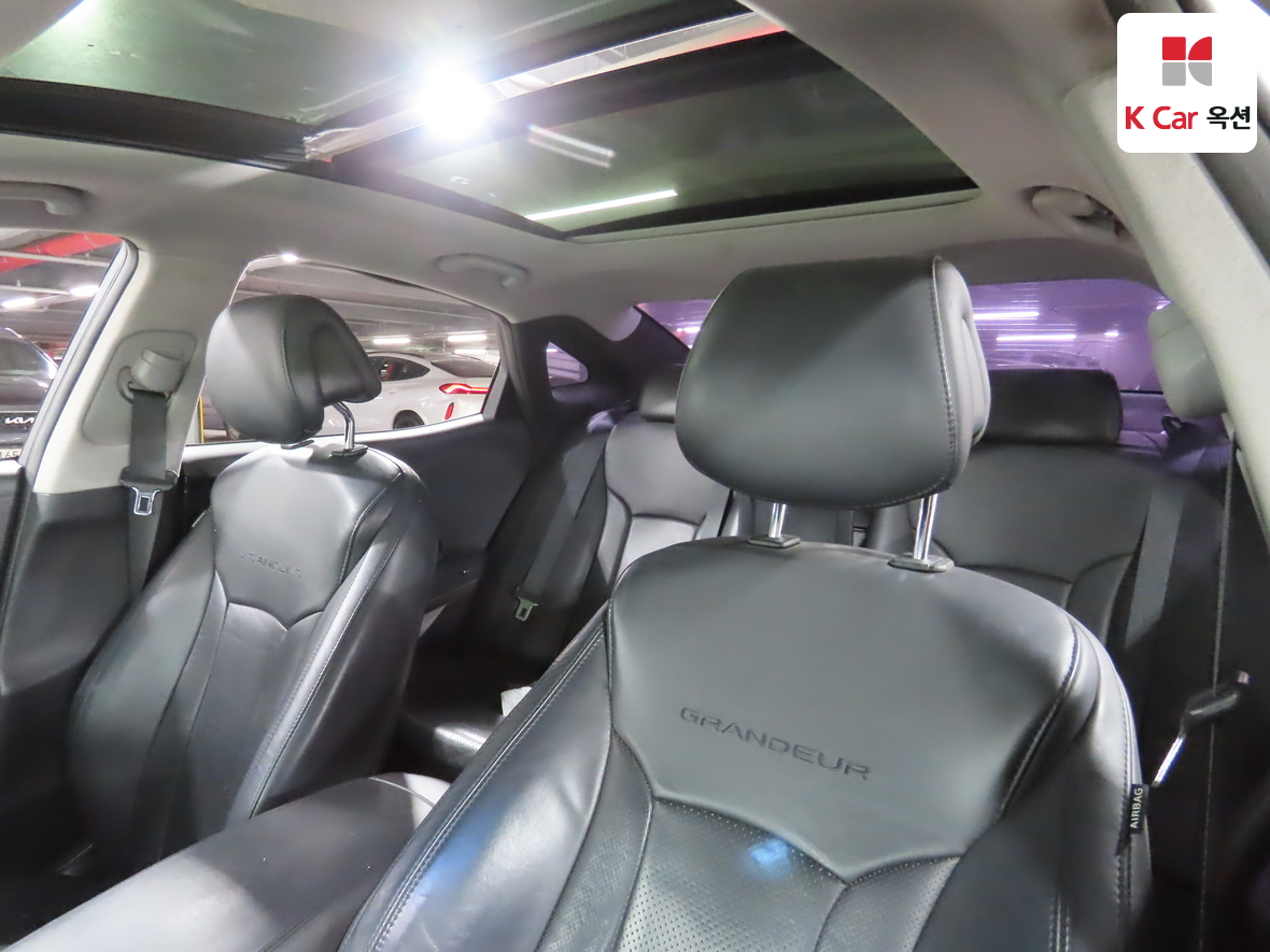 Hyundai AZERA 2013 - Image 19