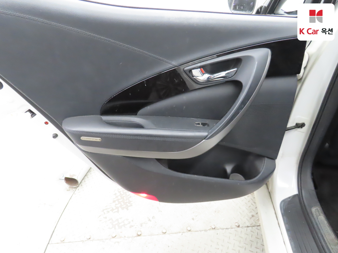 Hyundai AZERA 2013 - Image 24