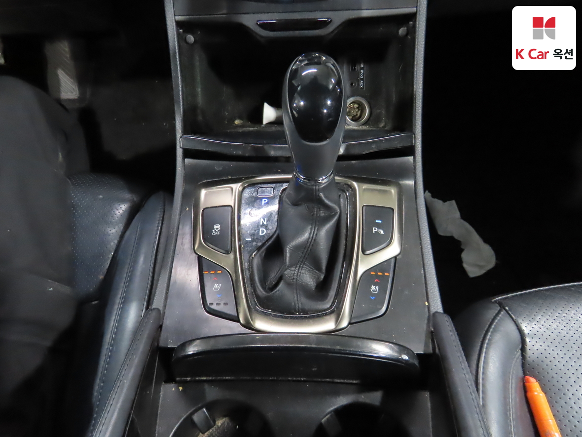 Hyundai AZERA 2013 - Image 16