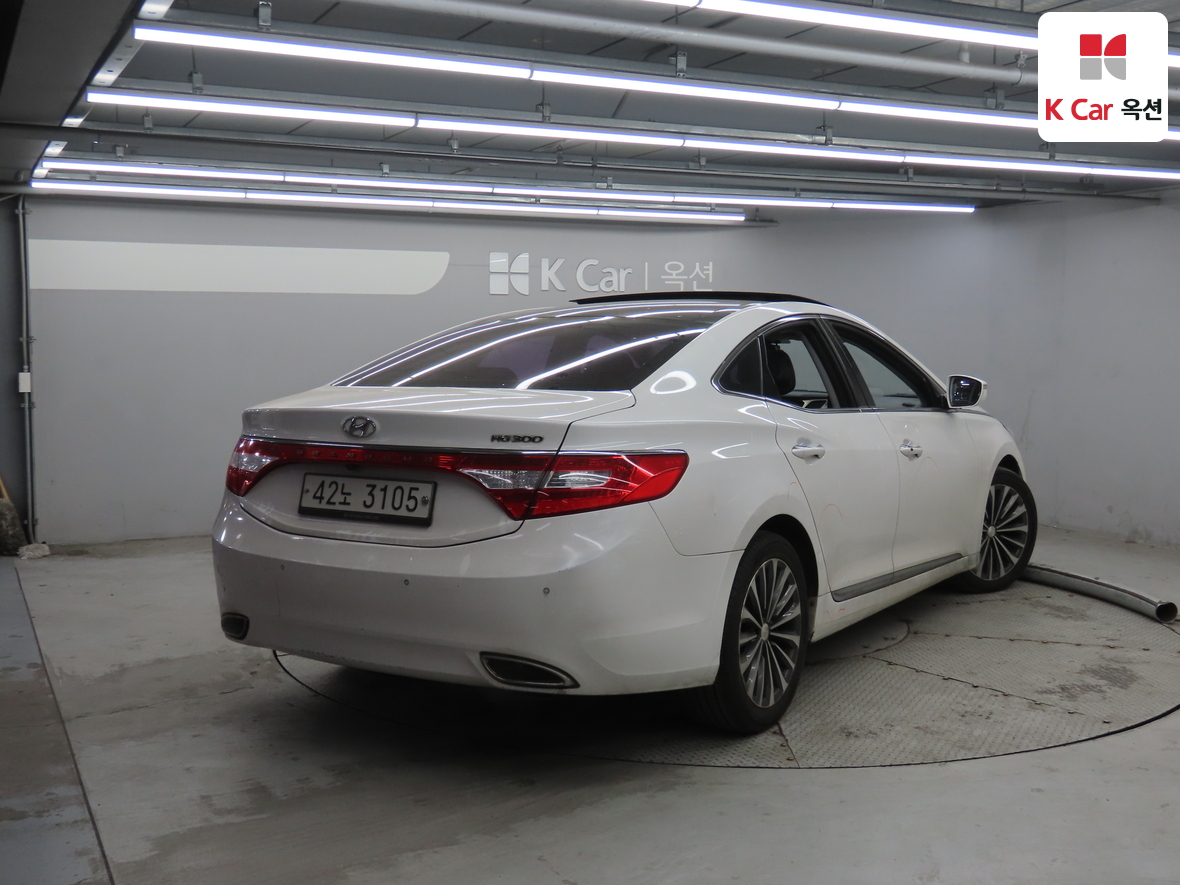 Hyundai AZERA 2013 - Image 2