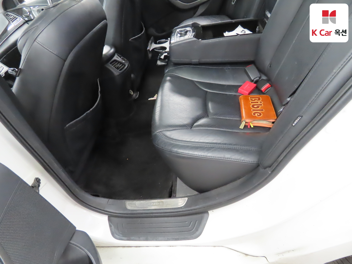 Hyundai AZERA 2013 - Image 25