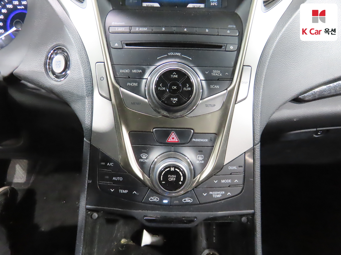 Hyundai AZERA 2013 - Image 15