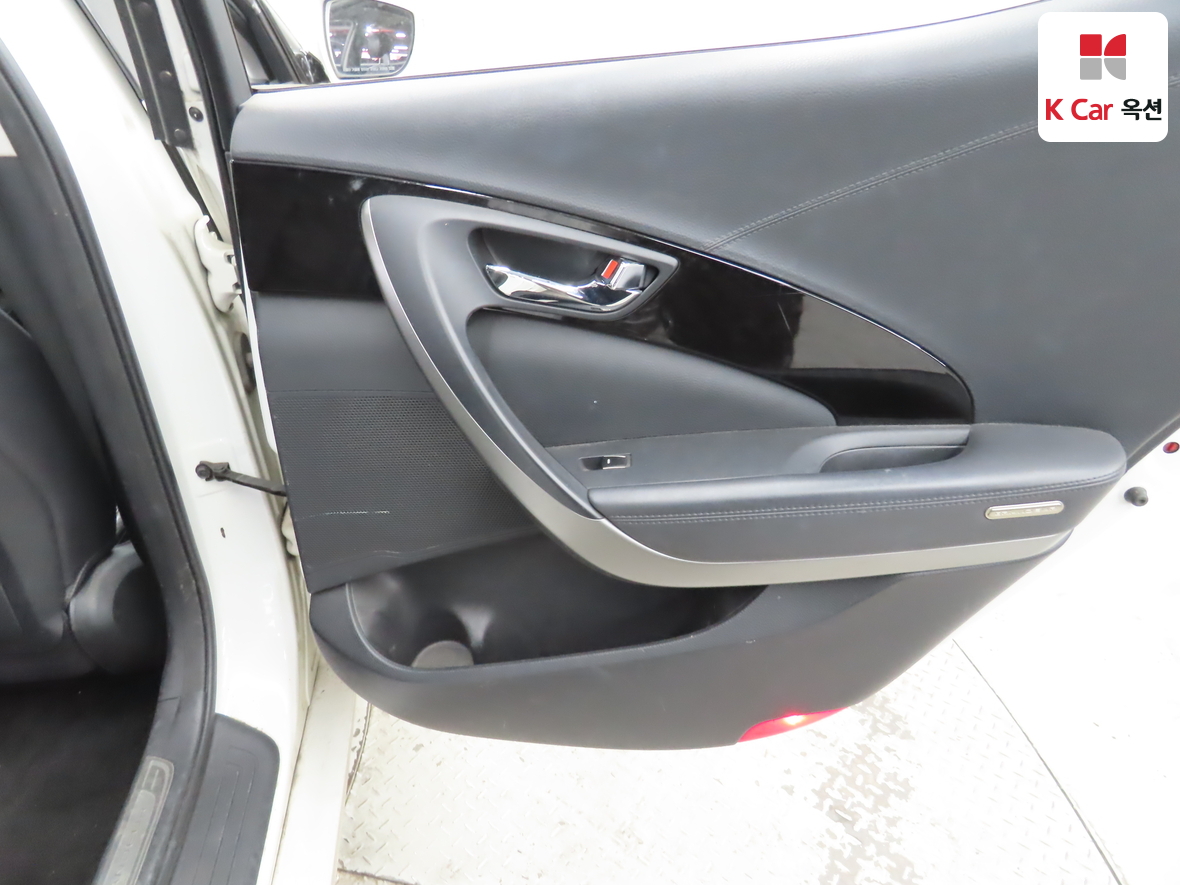 Hyundai AZERA 2013 - Image 29