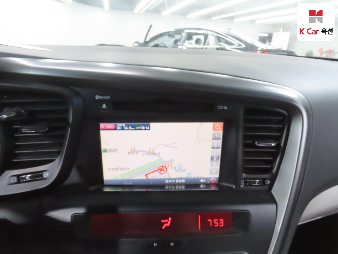 كيا K5 2011 - صورة 14