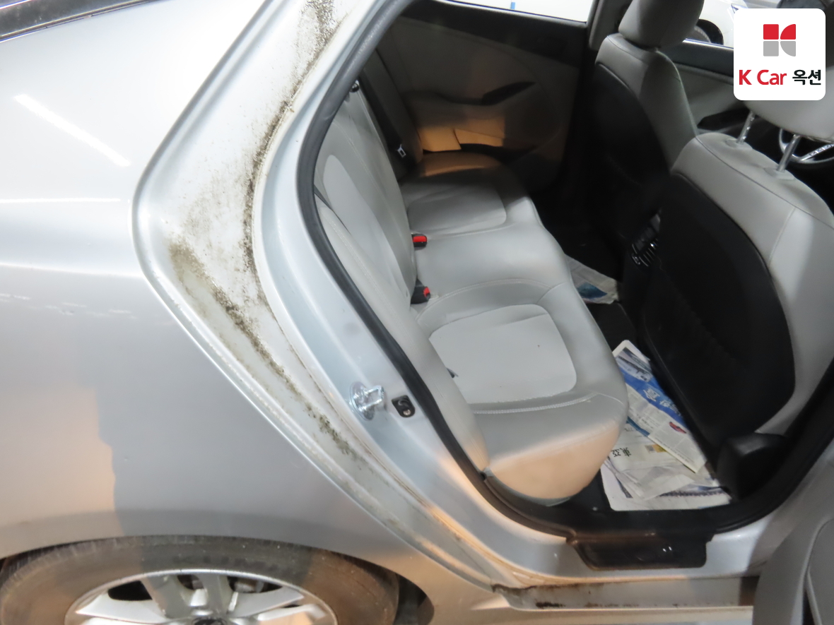 كيا K5 2011 - صورة 26