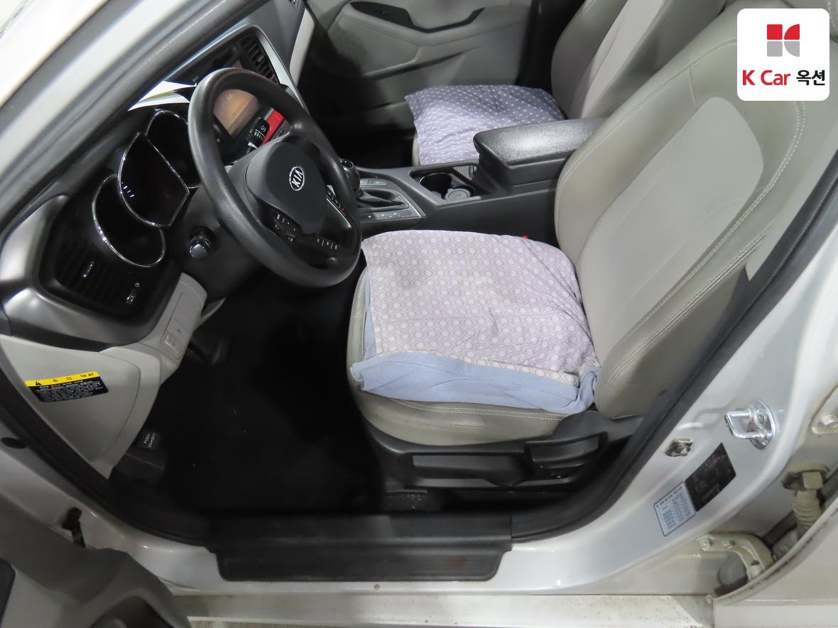 كيا K5 2011 - صورة 17