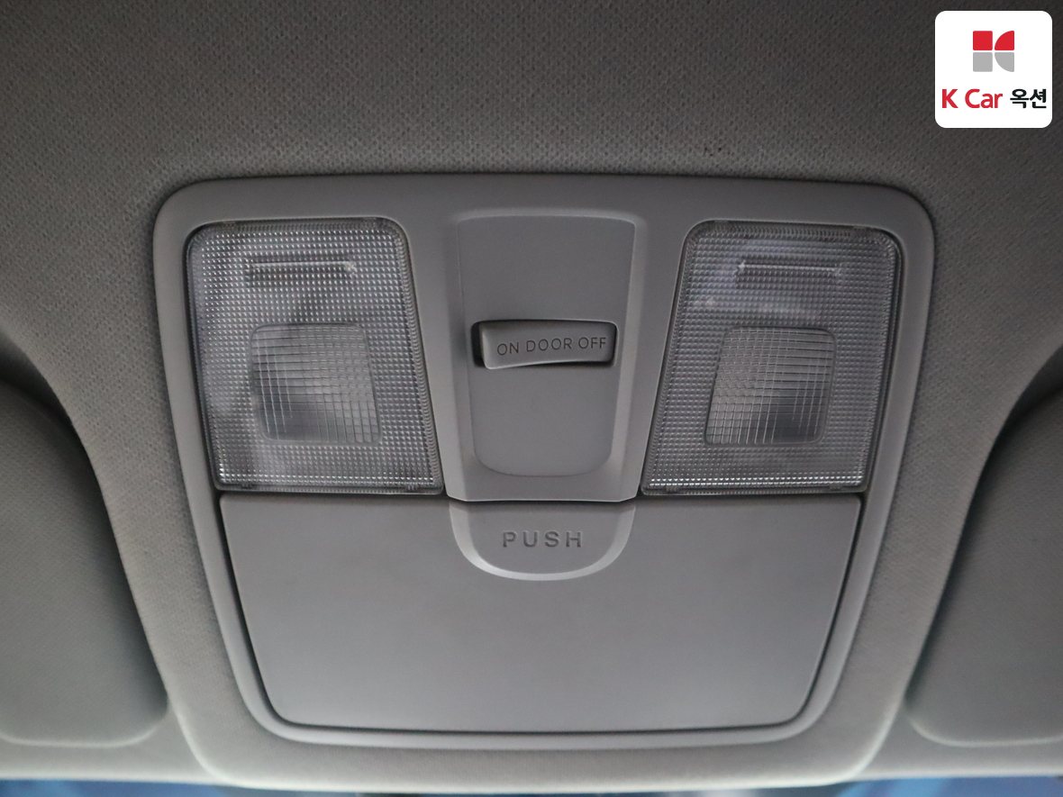 هيونداي إلانترا 2012 - صورة 12