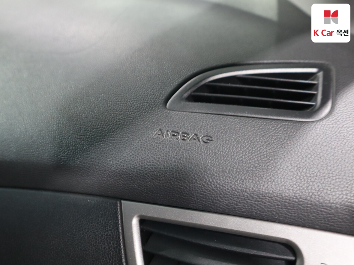 هيونداي إلانترا 2012 - صورة 30