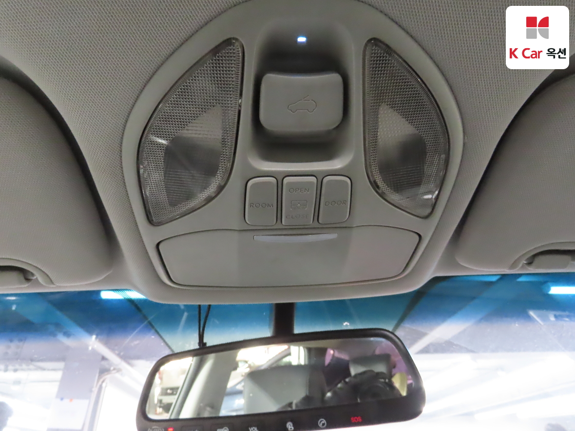 Hyundai Santa Fe 2013 - Image 12