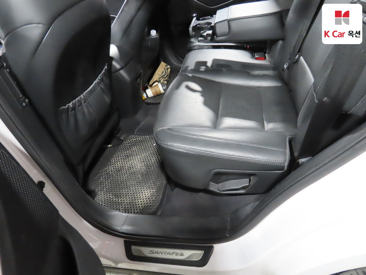 Hyundai Santa Fe 2013 - Image 25