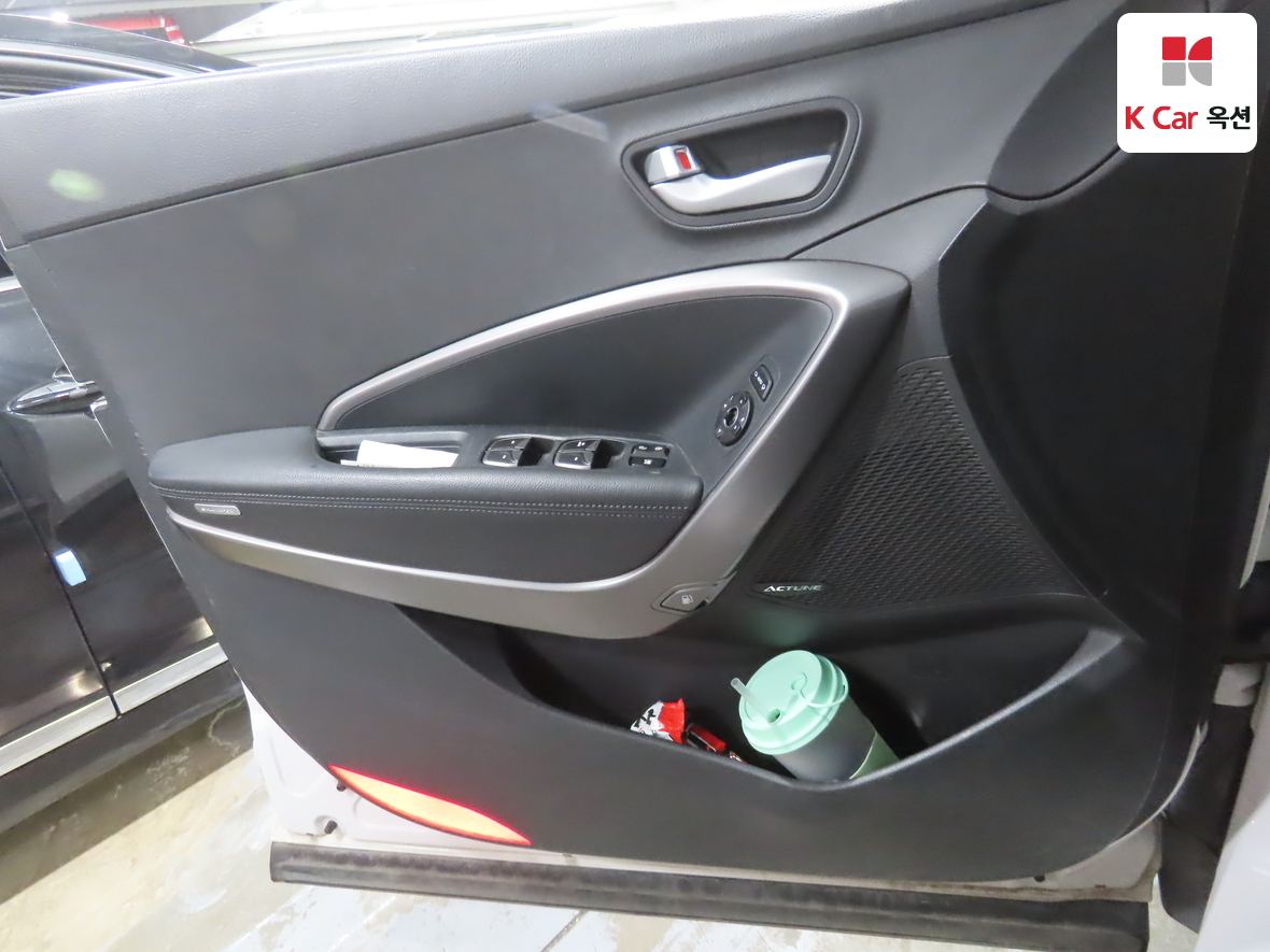 Hyundai Santa Fe 2013 - Image 8