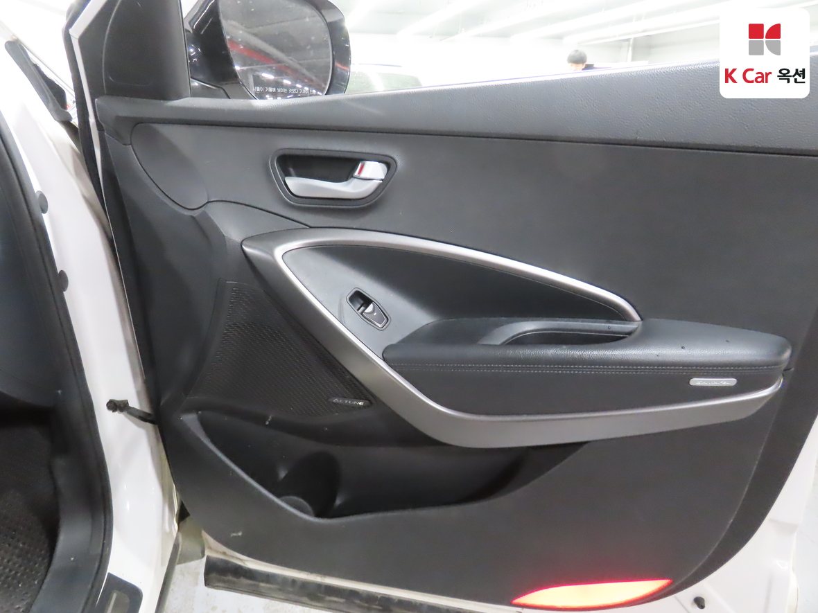 Hyundai Santa Fe 2013 - Image 31