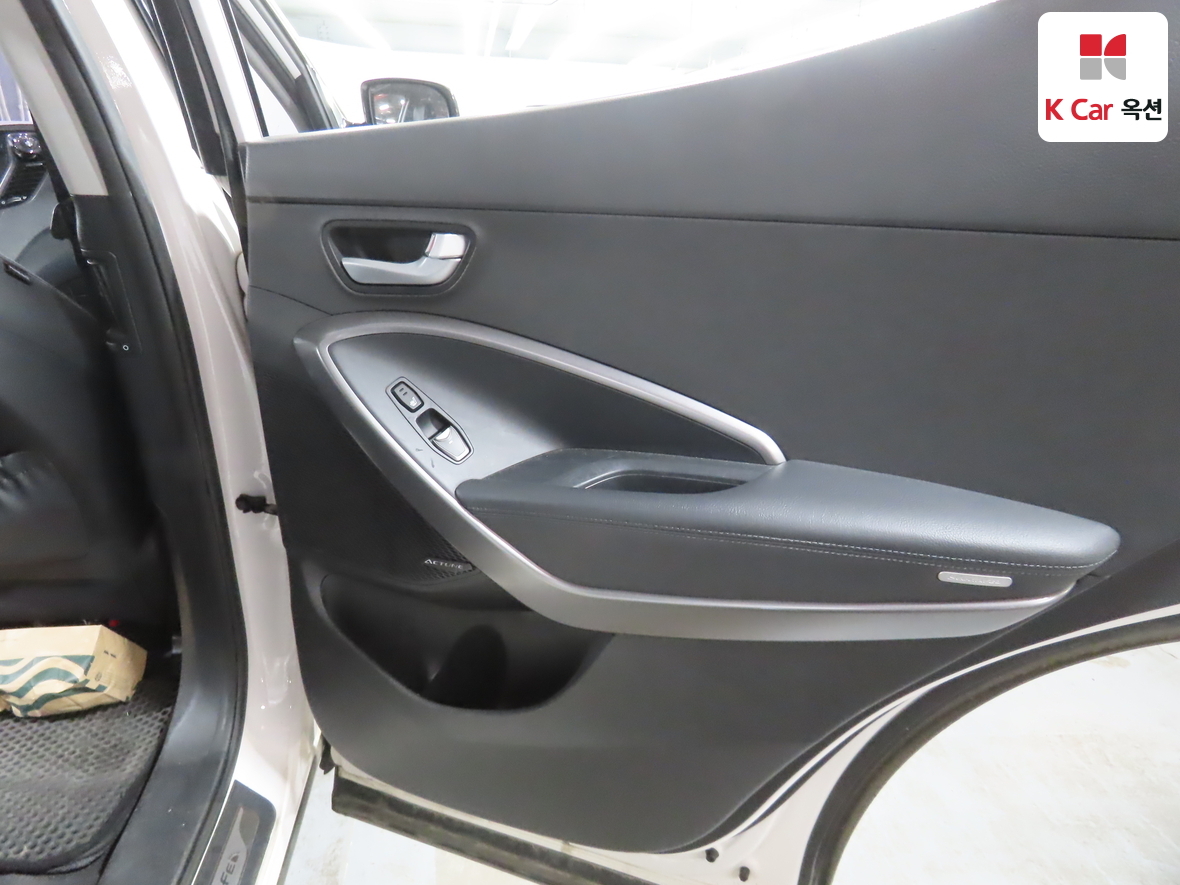 Hyundai Santa Fe 2013 - Image 29