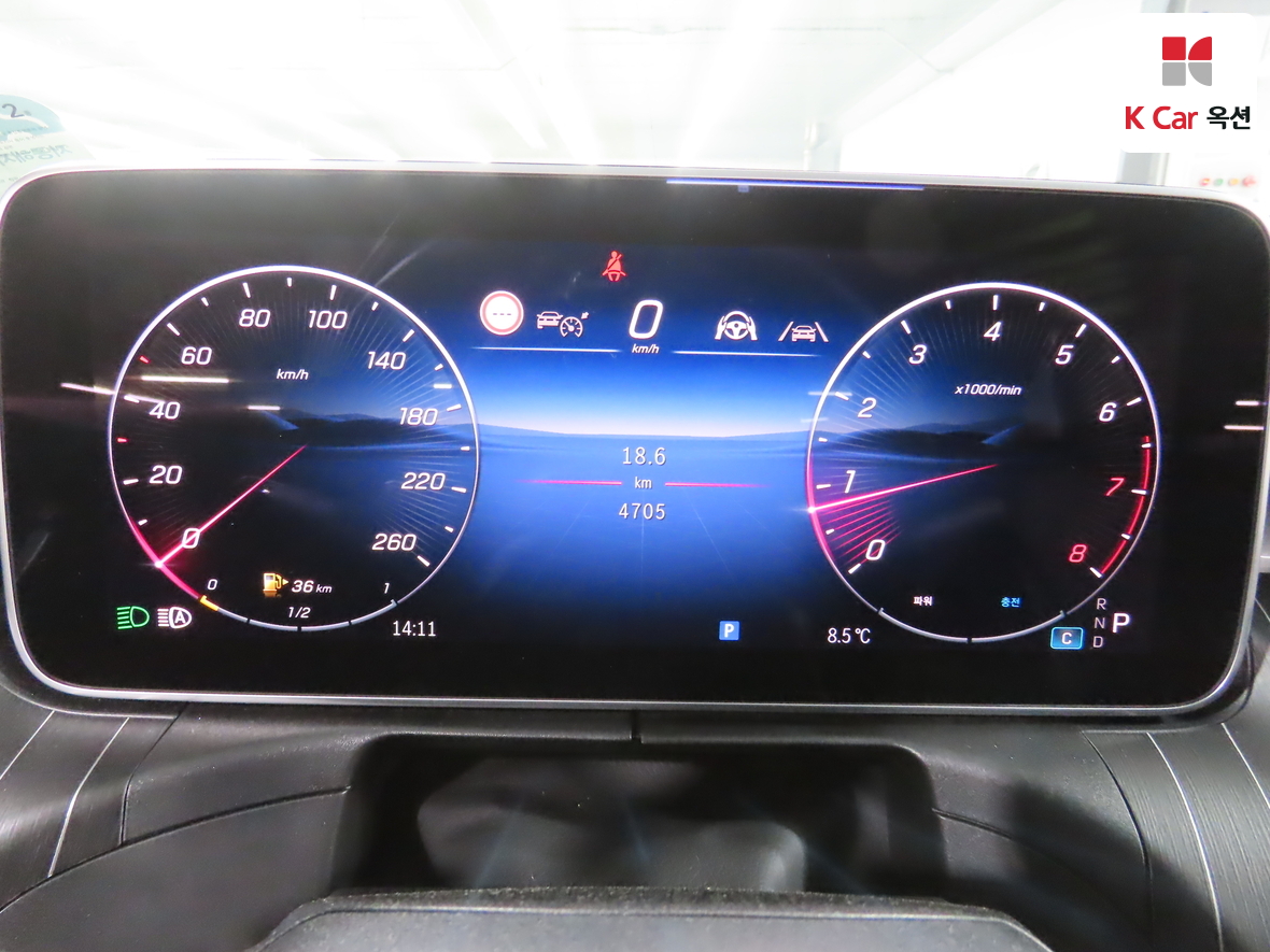 Mercedes-Benz C-Class 2025 - Image 5