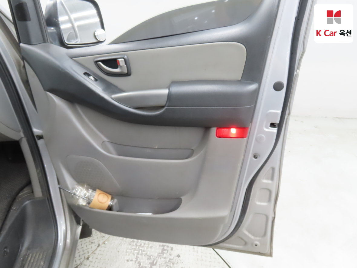 Hyundai Grand Starex 2018 - Image 25