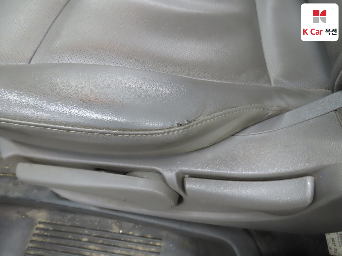 Hyundai Grand Starex 2018 - Image 19