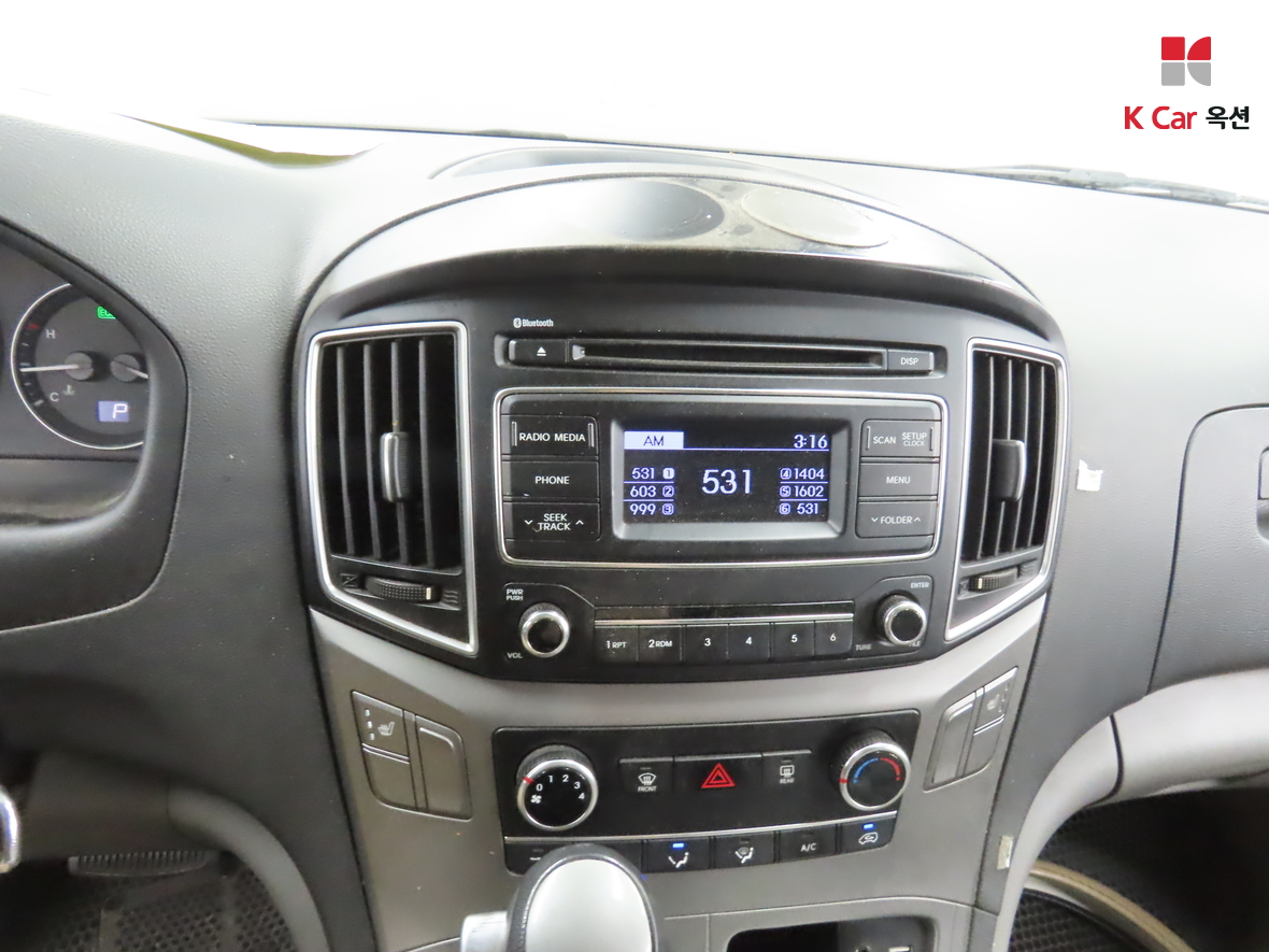 Hyundai Grand Starex 2018 - Image 6