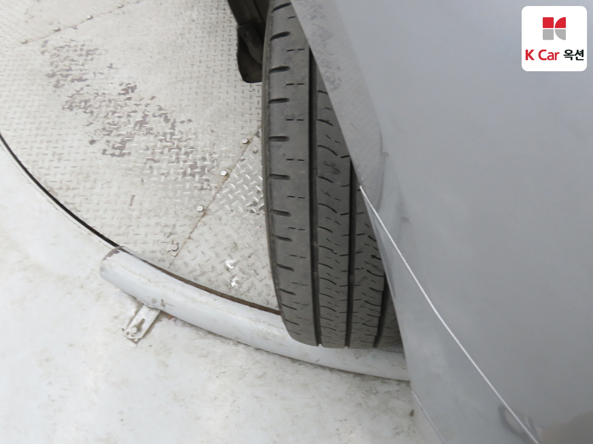 Hyundai Grand Starex 2018 - Image 28