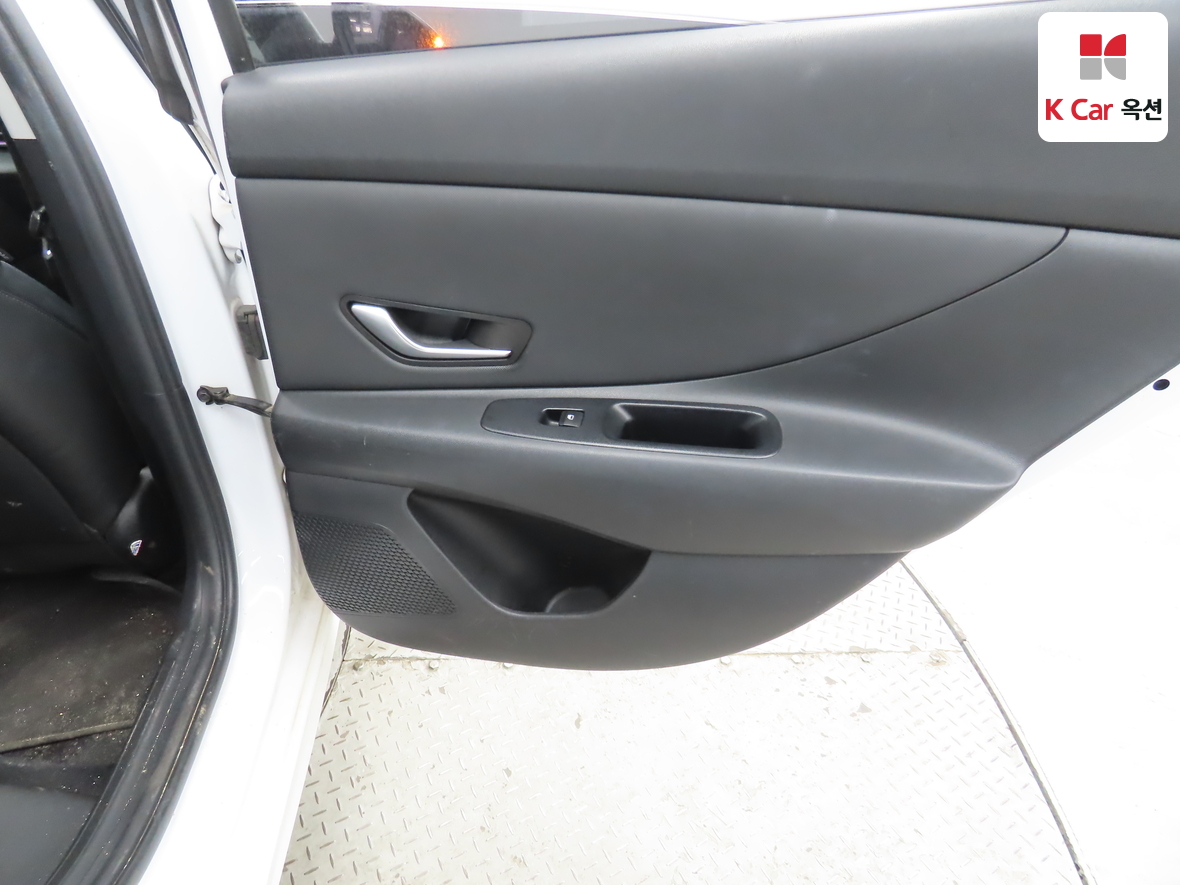 هيونداي إلانترا 2021 - صورة 26